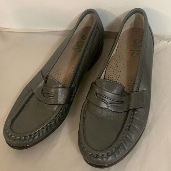 SAS TRIPAD LEATHER‎ SILVER METALLIC SHOES SIZE 8 - Picture 1 of 6